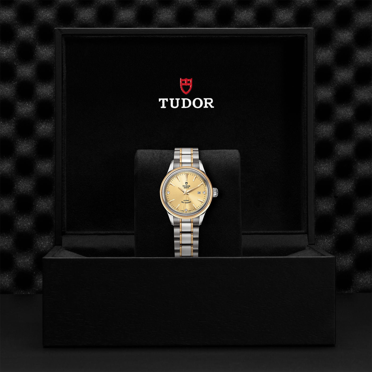 TUDOR Style - M12103-0004